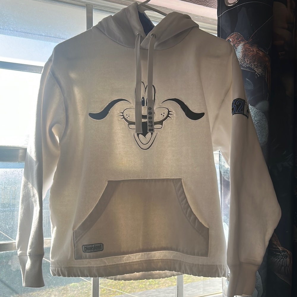 DISNEYLAND Resort Small Goofy Hoodie